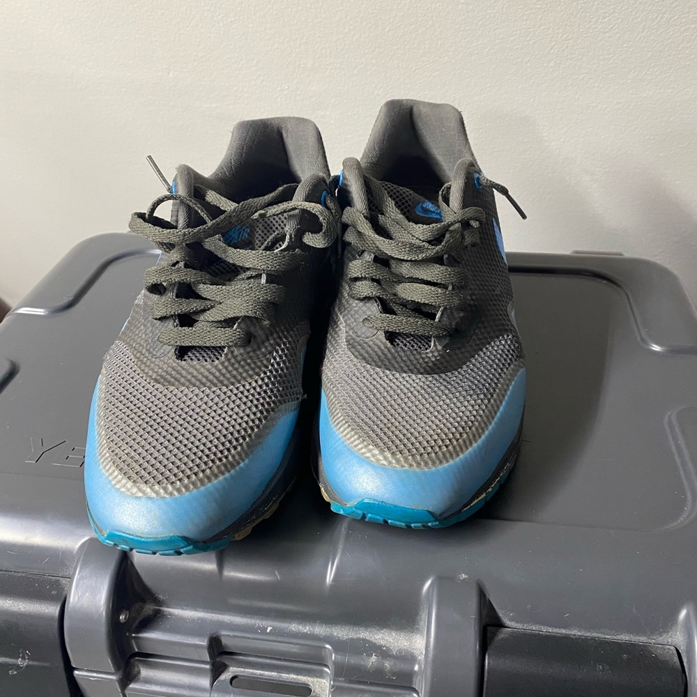 Nike Air Max 90 hyperfuse. Men’s 10.5